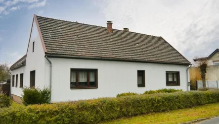 Straßenansicht - Haus kaufen in Kolkwitz - Gehöft in ruhiger, ländlicher Lage 