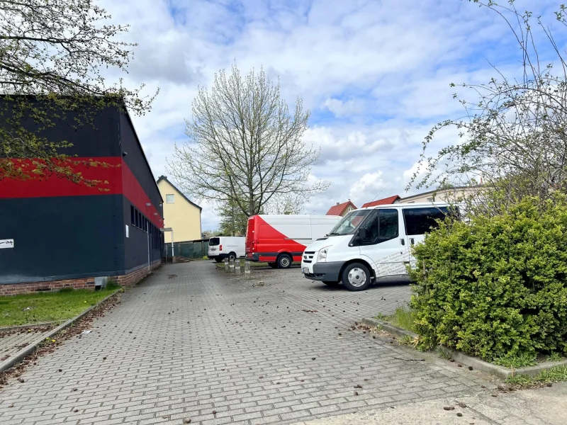 Ansicht Ost Parkplatz