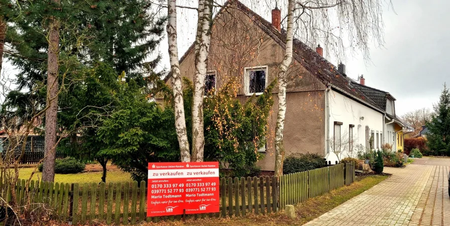 Reihenendhaus - Haus kaufen in Eggesin - Waldgrundstückchen mit Reihenendhaus 