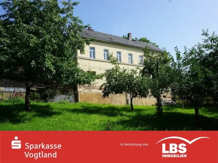 Straßenansicht - Haus kaufen in Markneukirchen - Leben auf dem Bauernhof wie vor 100 Jahren!