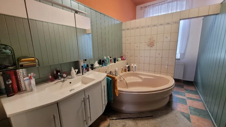 Badezimmer im OG