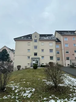 Straßenansicht vorn - Wohnung kaufen in Plauen - Attraktive Kapitalanlage mit Tiefgaragenstellplatz!