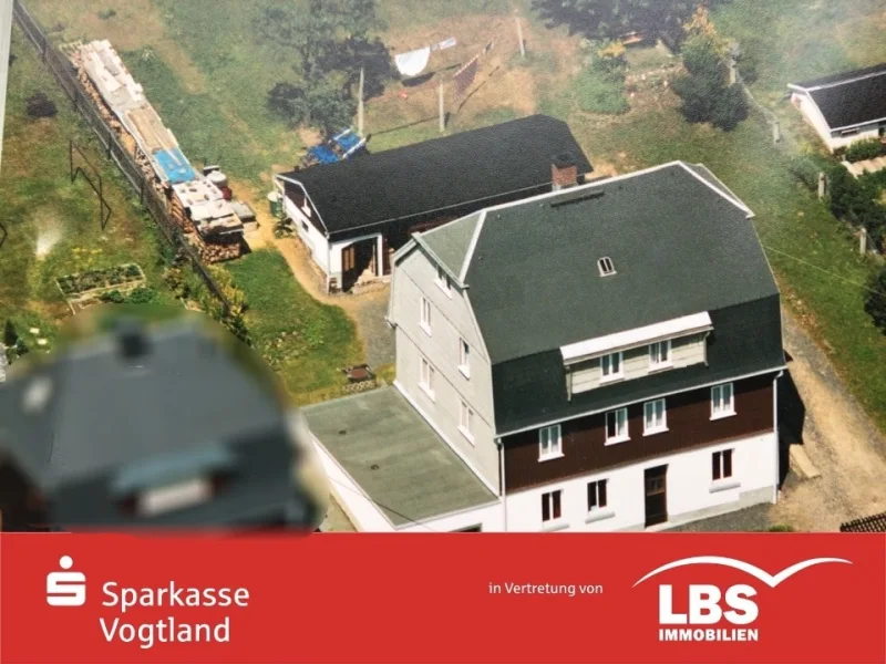 Hausansicht von oben - Haus kaufen in Klingenthal - Haus mit super Ausblick in guter Lage sucht Anschluss!
