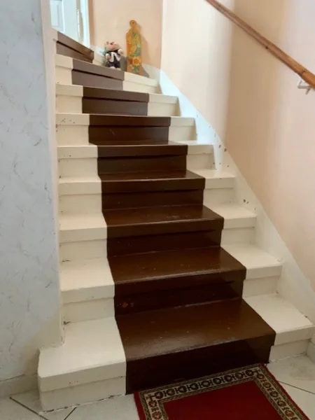 Treppe ins DG