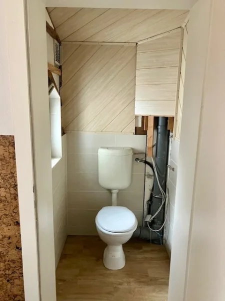 WC auf halber Treppe