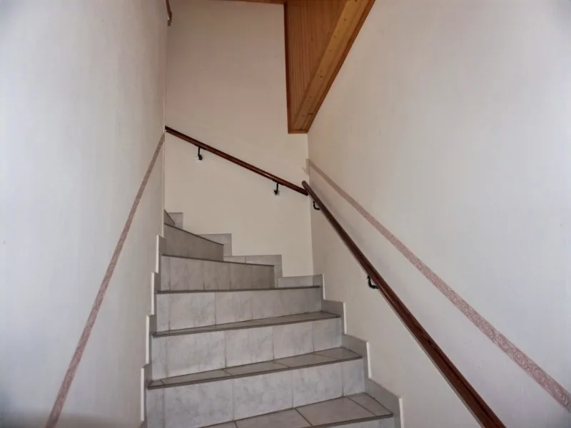 Treppe zum DG