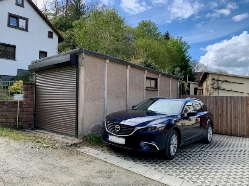 Garage + Stellplatz