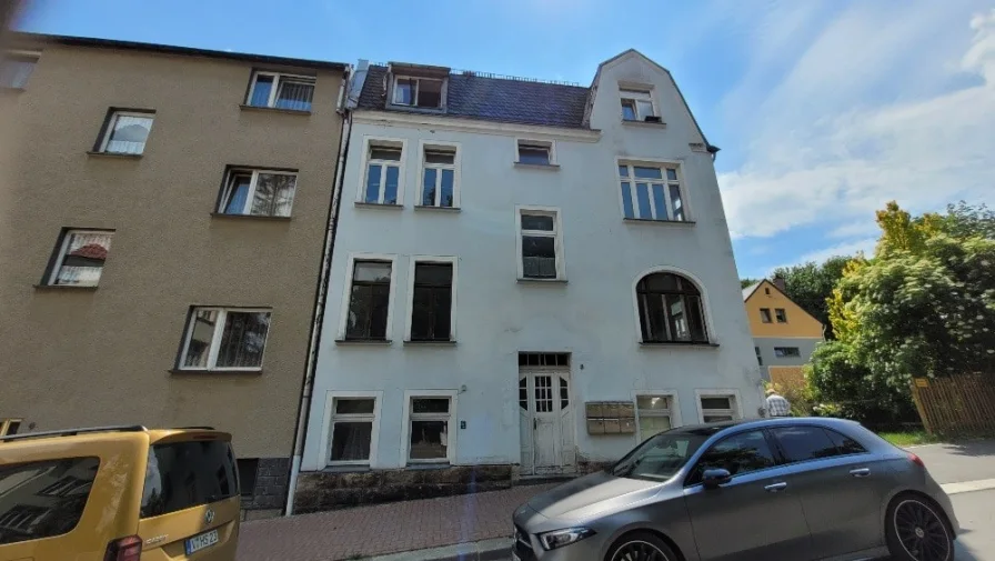 Wohnhaus Straßenansicht - Haus kaufen in Auerbach - Renditechance in Auerbach!