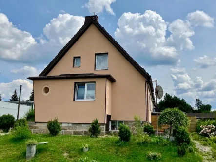 Titelbild - Haus kaufen in Falkenstein - Kleines Haus für die kleine Familie. 