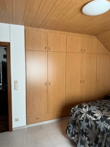 Wandschrank Schlafzimmer 