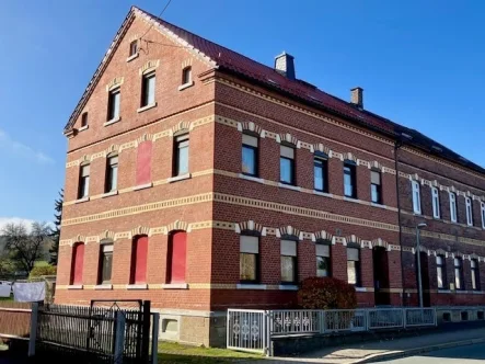 Titelbild - Haus kaufen in Bergen - Liebenswert und Lebenswert!