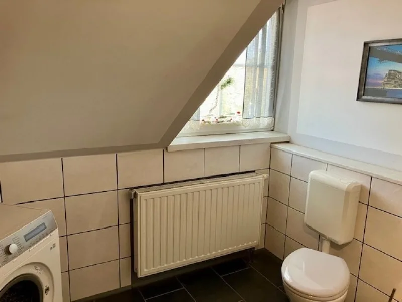 Badezimmer Wohnung DG