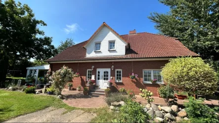 Außenansicht - Haus kaufen in Poseritz - "Naturnahes Wohnparadies"