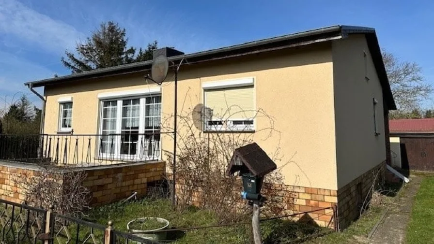 Ansicht Terrasse - Haus kaufen in Sundhagen - Mit Modernisierung zum neuen Eigenheim