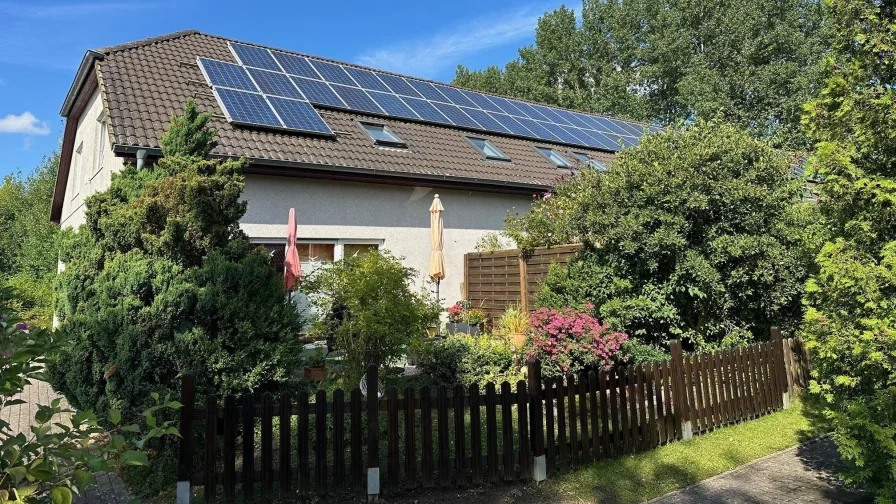 Ansicht - Haus kaufen in Karlsburg - Vermietetes Reihenhaus in ruhiger Lage