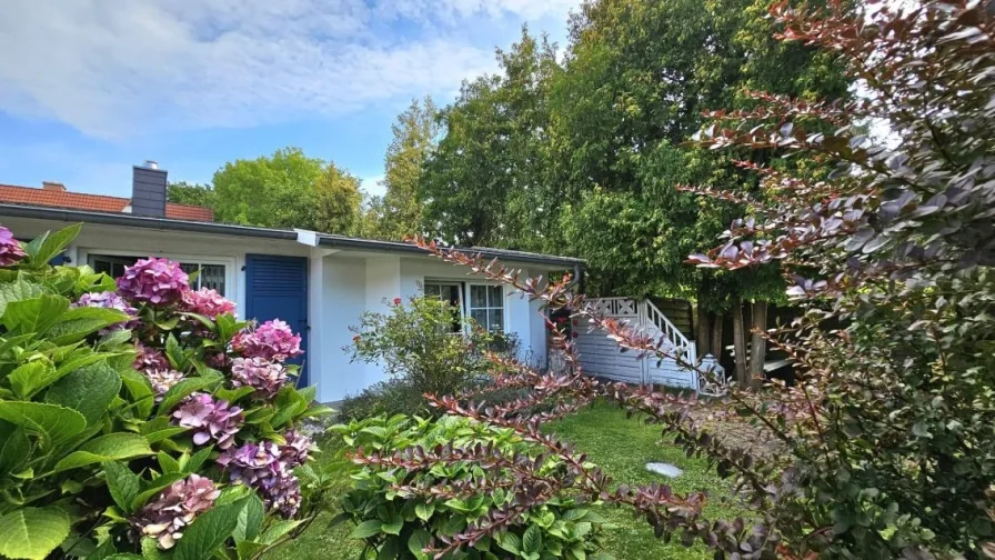 Vorgarten - Haus kaufen in Zingst - Maritimer Bungalow am Ostseestrand