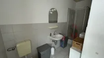 Bad mit Dusche kleine Wohnung