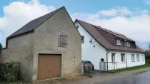 Außenansicht + Garage