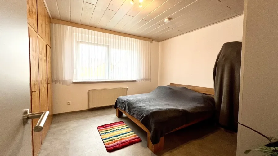 Schlafzimmer im OG