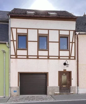Gebäudeansicht - Haus kaufen in Kirchberg - Mittendrin und ruhig dabei!