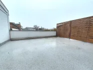 großzügige Dachterrasse