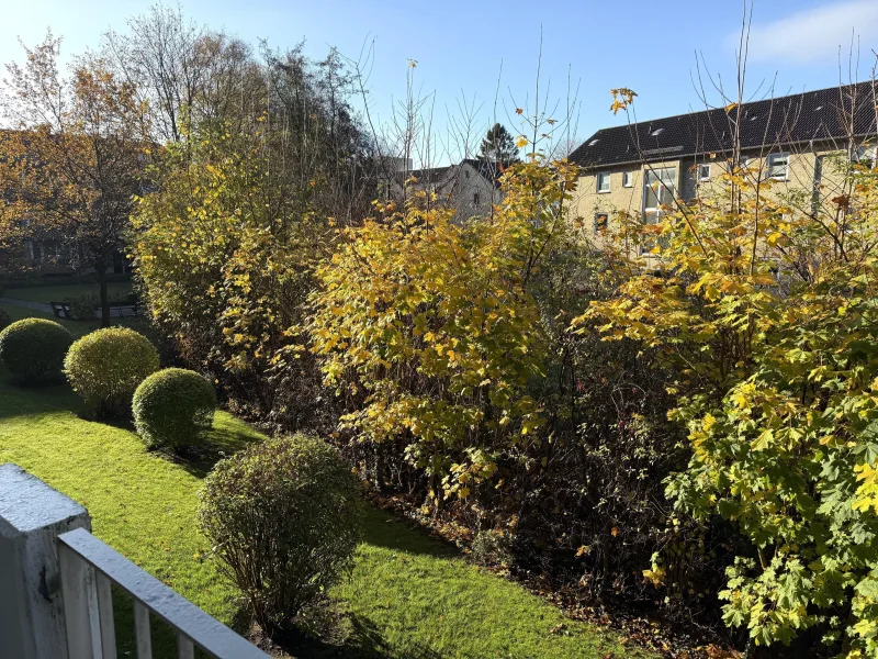 Blick vom Balkon - Wohnung kaufen in Flensburg - Gepflegte 2-Zimmer Eigentumswohnung inkl. Tiefgaragenstellplatz