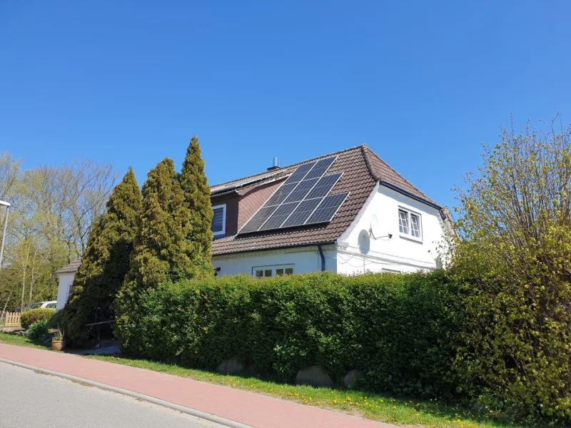  - Haus kaufen in Blekendorf - Zweifamilienhaus auf dem Land