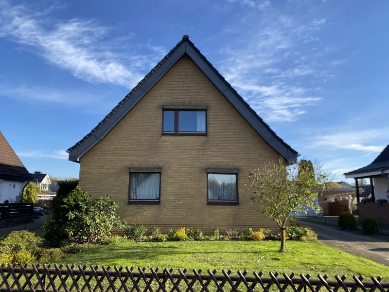  - Haus kaufen in Pansdorf - Gemütliche Doppelhaushälfte mit 4 Zimmern in ruhiger Wohnlage von Pansdorf