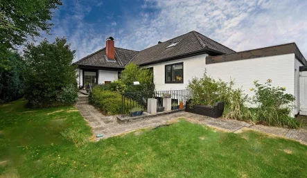  - Haus mieten in Reinbek - Großes Einfamilienhaus mit Vollkeller und tollem Grundstück in ruhiger Lage