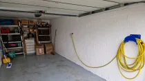 Garage mit Wasseranschluß