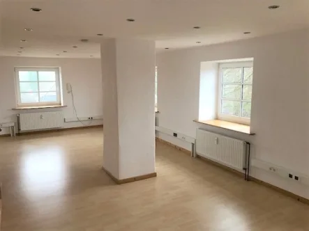 frei zum 01.07 36m² - Büro/Praxis mieten in Hohenwestedt - Gewerberaum im historischem Mühlengebäude zu vermieten