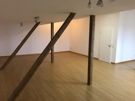  - Büro/Praxis mieten in Hohenwestedt - Großer Gewerberaum zu vermieten!