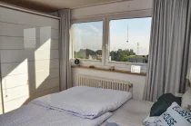 8889MS-12 Schlafzimmer ebenfalls mit traumhaftem Ausblick