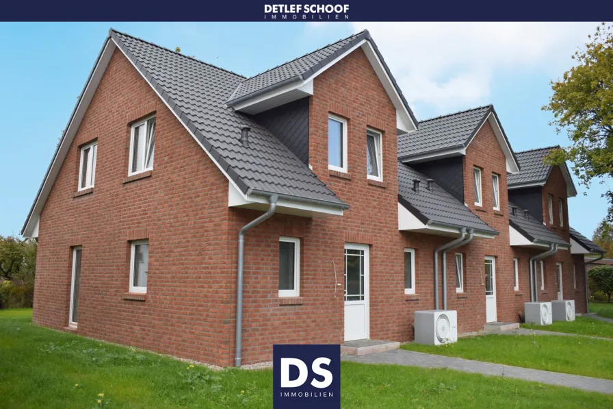 8894CS-01 Ansicht - Haus kaufen in Kiel / Suchsdorf - - Wohnen in Kanalnähe -6 Neubau-Reihenhäuser mit Friesengiebel in Kiel-Suchsdorf im KfW 40 Standard