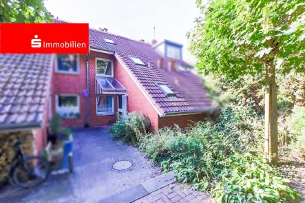 Vorderansicht - Haus kaufen in Kiel - Splitlevel RMH - zentral und ruhig