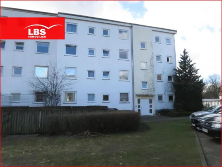  - Wohnung kaufen in Neumünster - Modernisiert und gut vermietet - zur Kapitalanlage bestens geeignet !