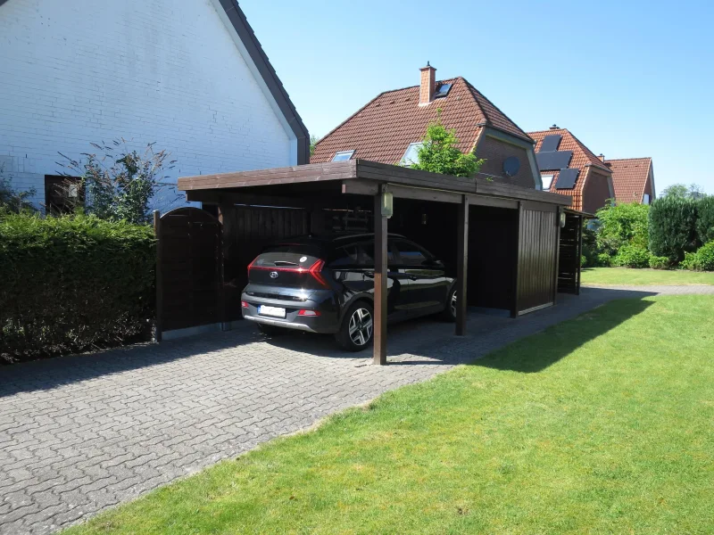 Carport mit Abstellraum