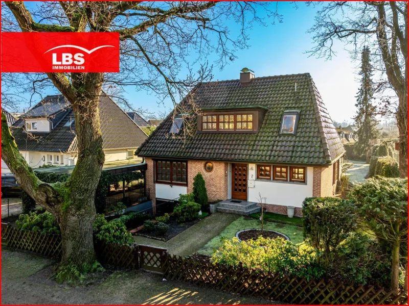 Exposéfoto - Haus kaufen in Norderstedt - Altbau mit Stil und Charme auf tollem Grundstück, Teilung möglich!