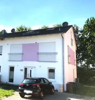 Ihr neues neues Zuhause - Haus kaufen in Erdweg / Kleinberghofen - RE/MAX - KLEINBERGHOFEN - 183m² Wfl.Neuwertige und hochwertige DHH zu verkaufen. BJ 2015