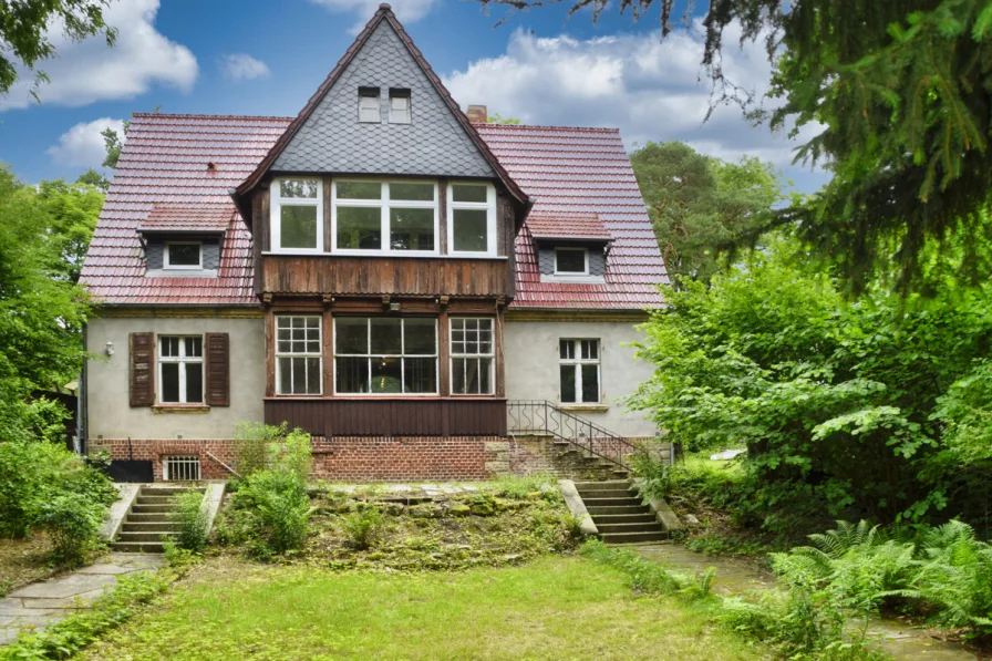 Gartenansicht - Haus kaufen in Wendisch Rietz - Geschichtsträchtige Land-Villa in Wendisch Rietz am Scharmützelsee mit über 13.800 m² Land