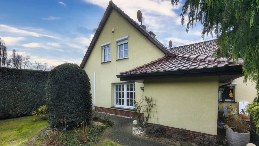 Gartenansicht - Haus kaufen in Brandenburg a.d. Havel - Ihr neues Zuhause - Idyllisches Eigenheim am Silokanal