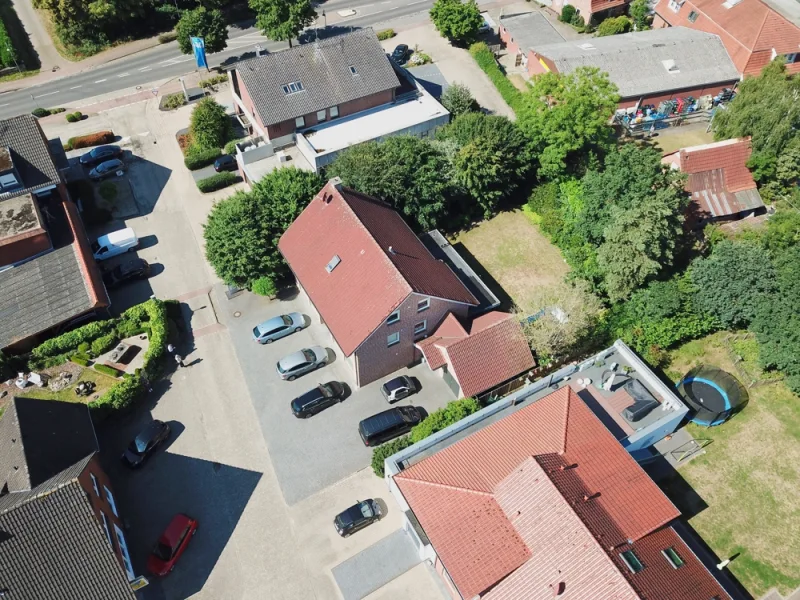 Drohnenaufnahme - Haus kaufen in Itterbeck - Einfamilienhaus mit Gewerbeeinheit im Erdgeschoss