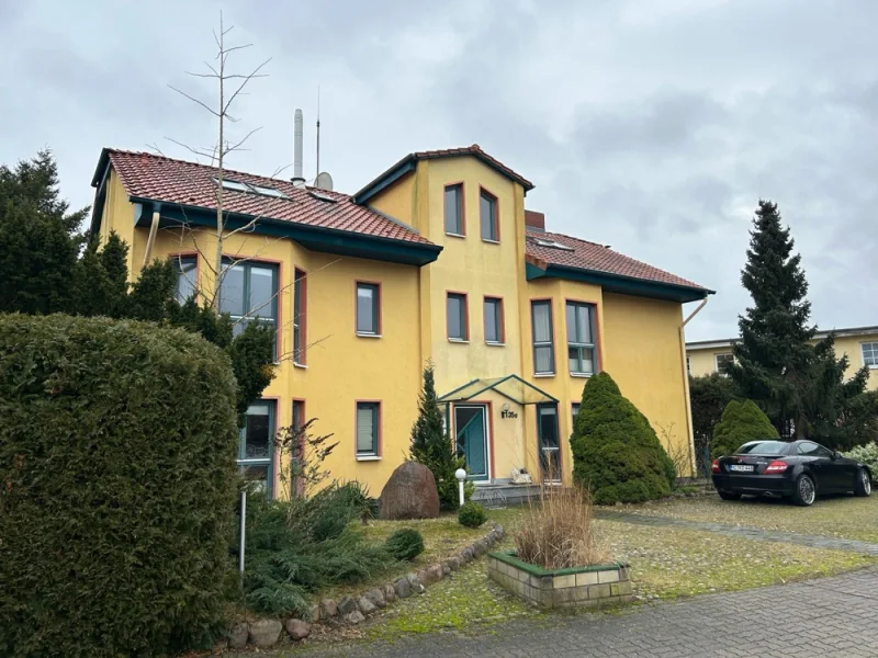 Außenansicht - Haus kaufen in Zinnowitz - Mehrfamilienhaus in Zinnowitz - ca. 1,5 km Fußweg zur Ostsee