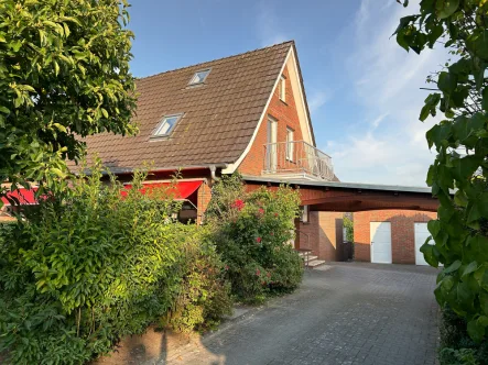  - Haus mieten in Uelsen - Doppelhaushälfte mit Garage, Carport und großem Garten im Zentrum