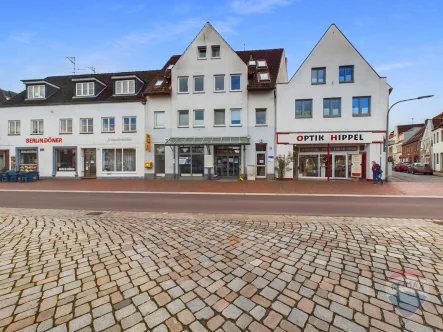 Frontansicht - Zinshaus/Renditeobjekt kaufen in Glückstadt - Einzigartiges Renditeobjekt in zentraler Lage