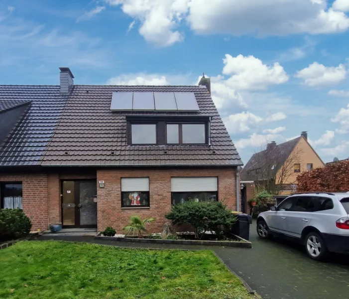 . - Wohnung mieten in Viersen - Tolle Wohnung im Zweifamilienhaus mit großer Dachterrasse, Viersen-Dülken, ab 01.10.2024