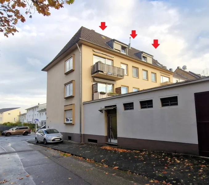 . - Wohnung kaufen in Mönchengladbach - 3-Zimmer-Dachgeschosswohnung in Mönchengladbach Rheydt +  Sondernutzung Dachspeicher