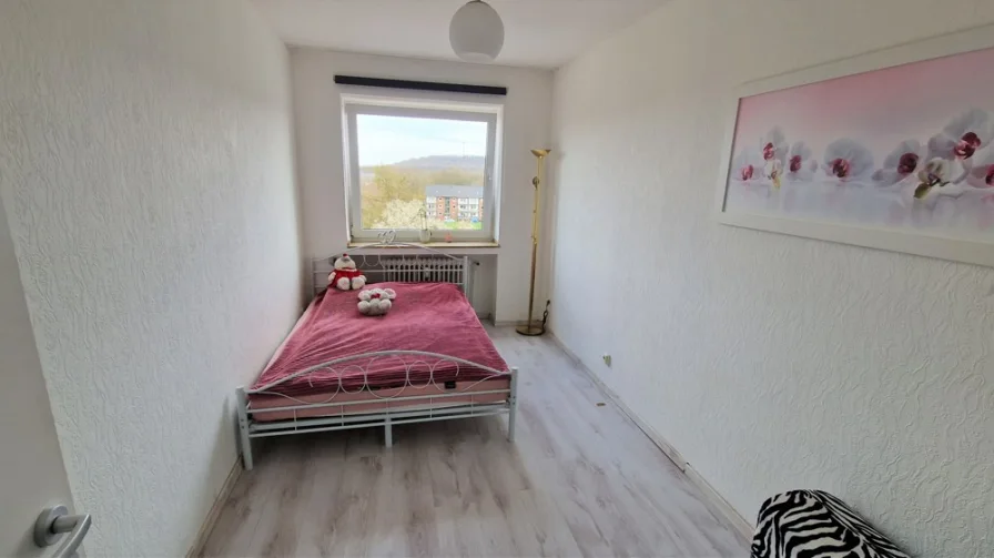 Schlafzimmer 2