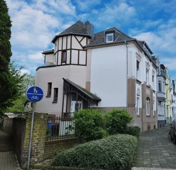 . - Wohnung kaufen in Viersen - Große Maisonette-Wohnung oder zwei Wohnungen mit Gartenanteil im Jugendstilhaus, Viersen-Hoser