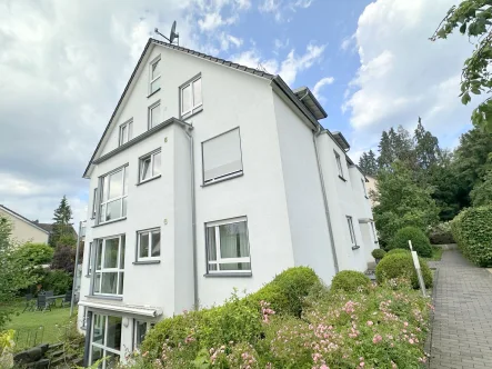  - Wohnung kaufen in Stuttgart - moderne, vermietete 2-Zi.-Wohnung mit Balkon + Aufzug in Stuttgart-Sillenbuch